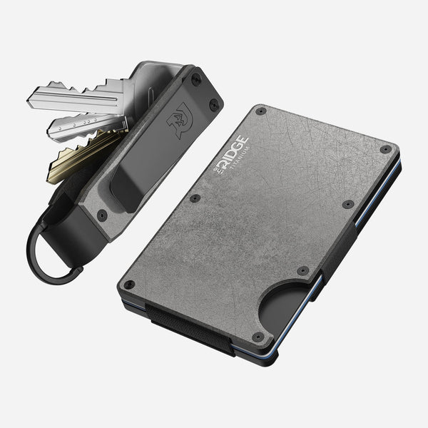 the RIDGE リッジ・キーケース ストーンウォッシュ・チタン Keycase | Products | the RIDGE カードも収納できるマネークリップ