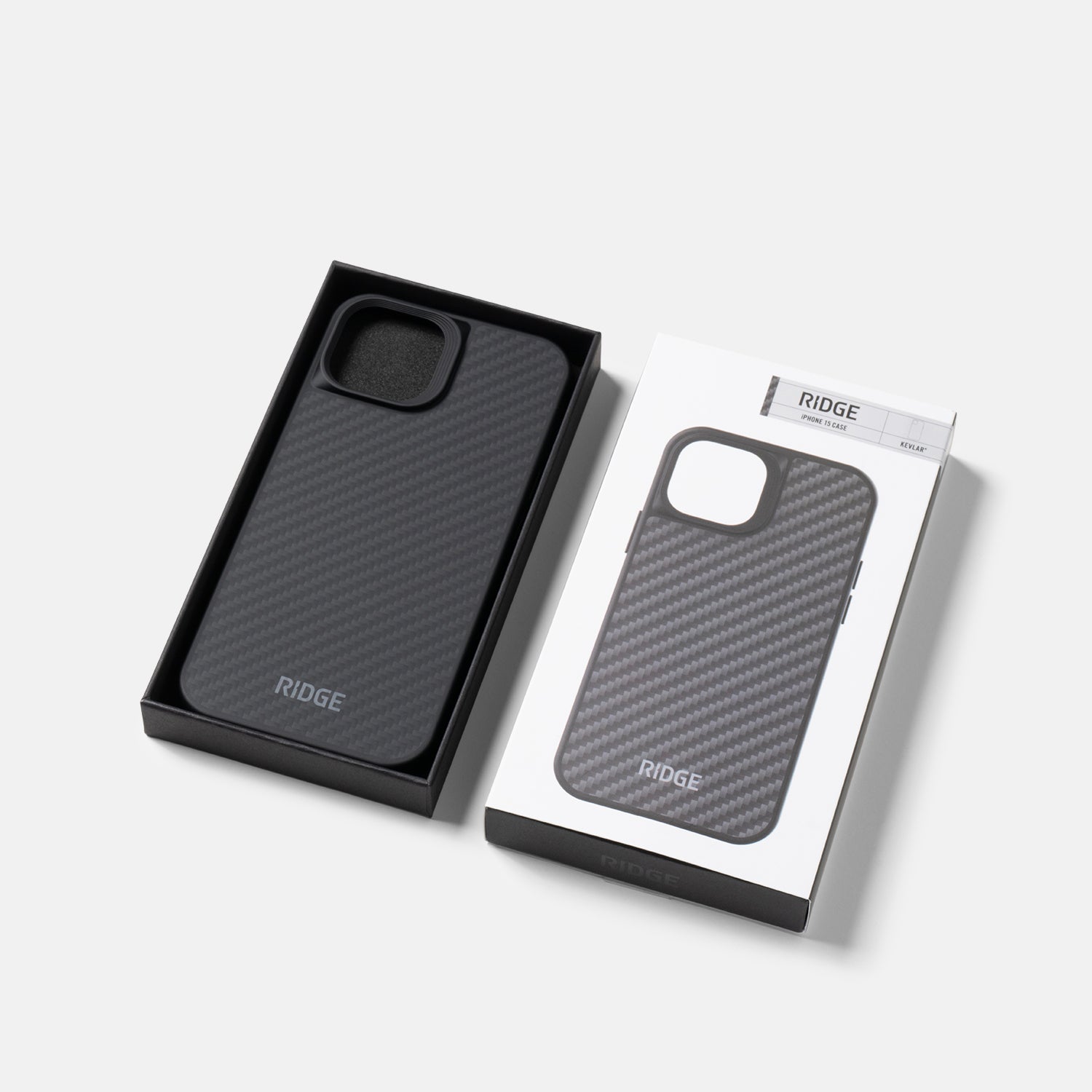 Everyday Phone Case - iPhone 15 -  Carbon
