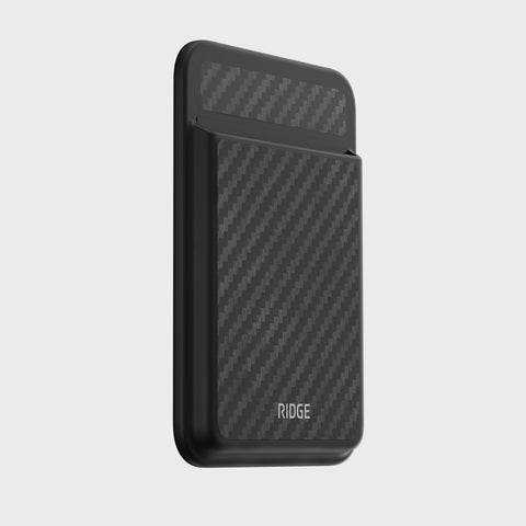 MagSafe Cardholder — Carbon Fiber 3K // The Ridge