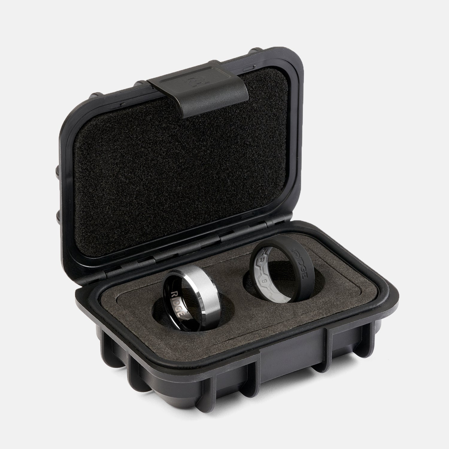 Ridge 8mm Beveled Ring Set - Platinum