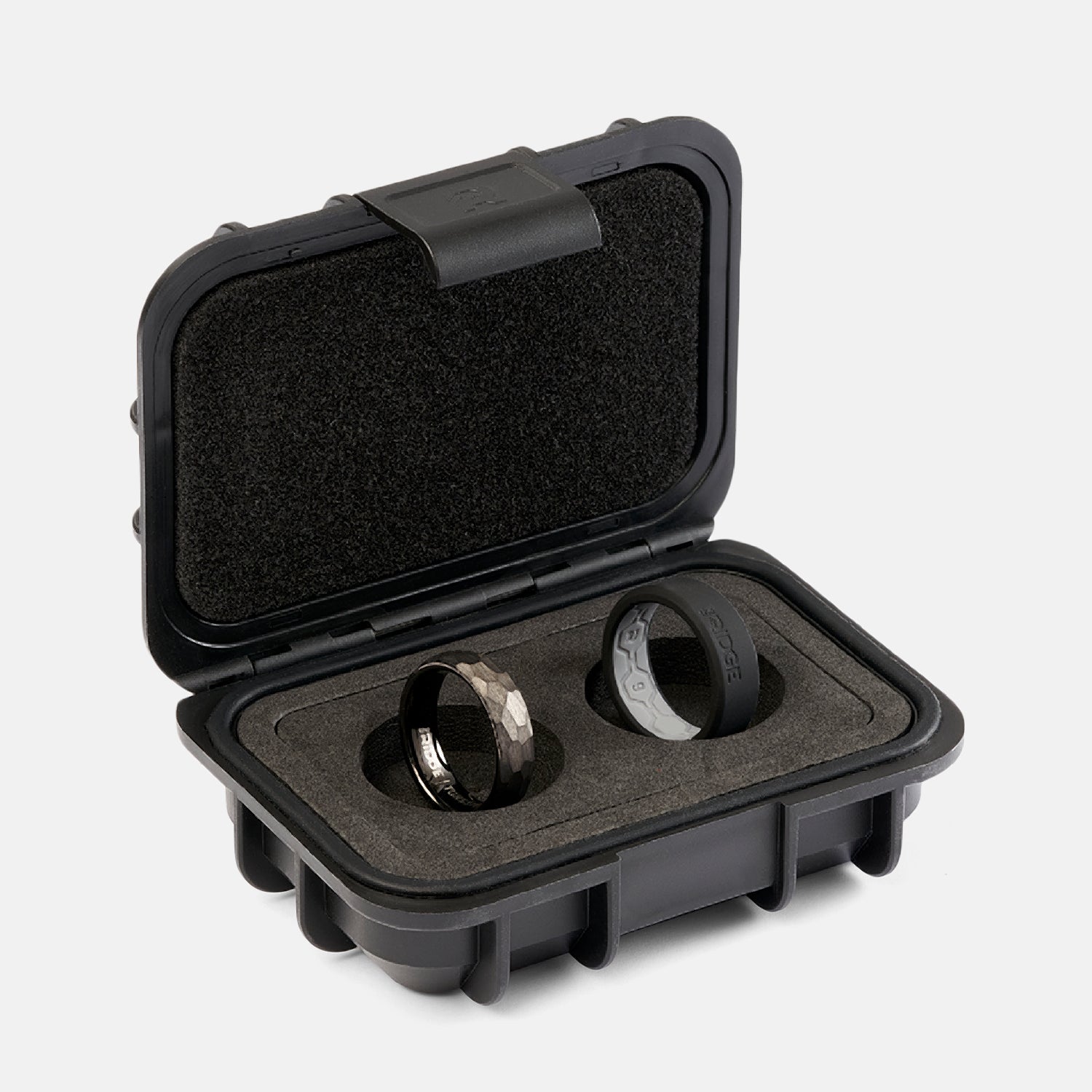 Ridge 8mm Beveled Ring Set - Platinum