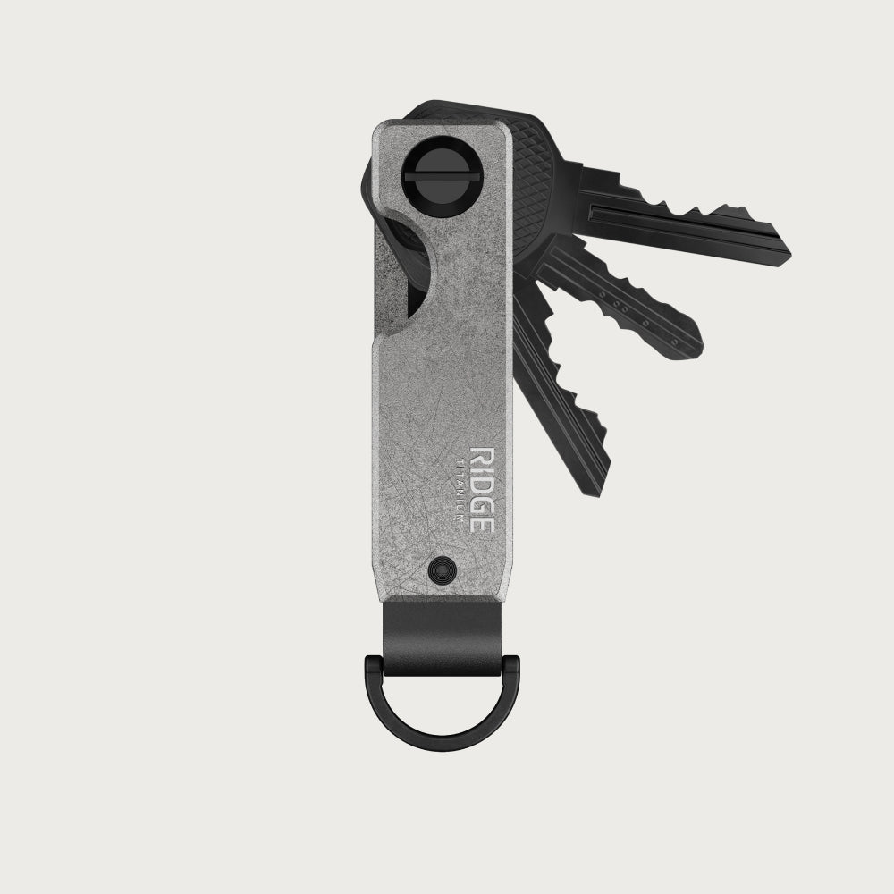 the RIDGE リッジ・キーケース ストーンウォッシュ・チタン Stonewashed Titanium KeyCase // The Ridge